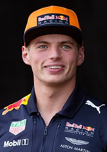 Max Verstappen berhasil mendapat posisi terdepan untuk tim Red Bull Racing.