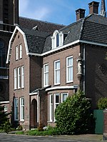 De pastorie naast de Martinuskerk op 't Hofke 3 (thans woonhuis)