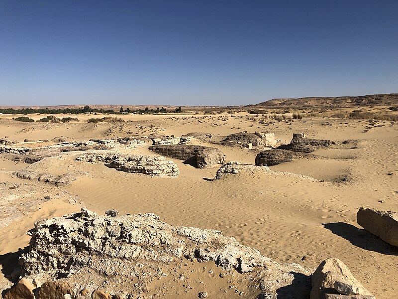 File:Temple of Alexander the Great, Bahariya Oasis, Egypt, 07.jpg