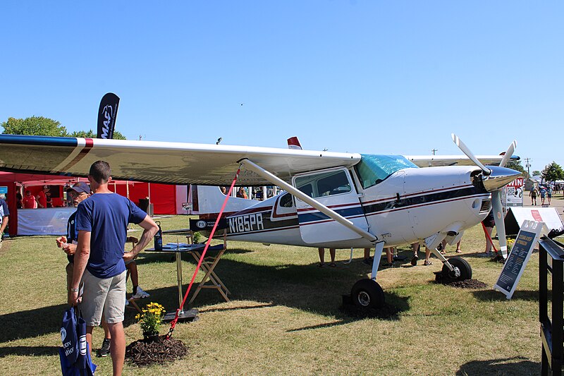 File:Cessna A185F (7-29-2023).jpg