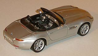 BMW Z8 von Maisto