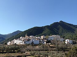 Skyline of Aín