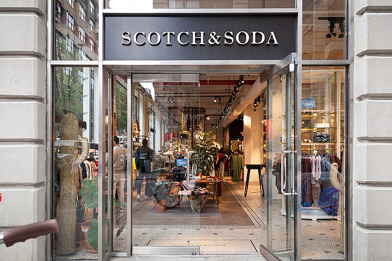 File:Scotch & Soda, 76 Front Street, Brooklyn NY.jpg