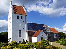 Træden Kirke