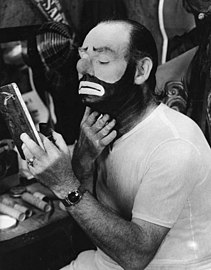 Emmett Kelly getting ready for the show – Sarasota, Florida