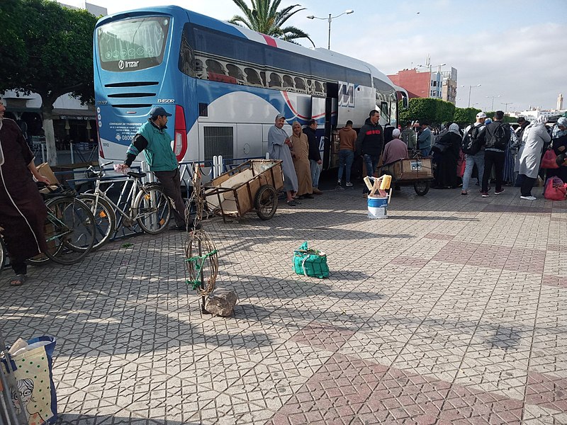 File:CTM Bus' stop.jpg