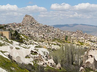 Village troglodytique d'Uçhisar en Cappadoce, Turquie.