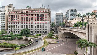 Viaduto do Chá, São Paulo, Brazil.jpg