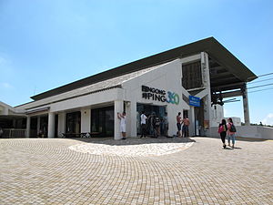 昂坪纜車站（2013年8月）