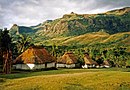 Ֆիջիան Նավալայում խոտածածկ տներ