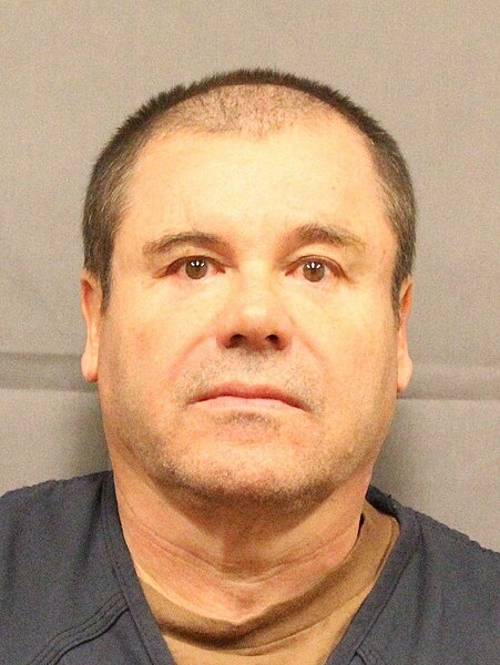 File:Booking photo of Joaquin “El Chapo“ Guzman (front).jpg