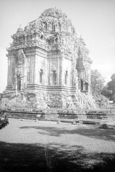 File:COLLECTIE TROPENMUSEUM De Candi Kalasan TMnr 10015968.jpg