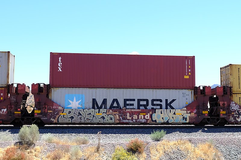 File:Freight Benching in SoCal - 8-30-2020 (50300238801).jpg