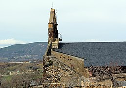 Torre de la Iglesia de Santa Colomba en Castropodame.jpg