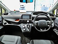 2018 Sienta Hybrid interior (facelift, Hong Kong)