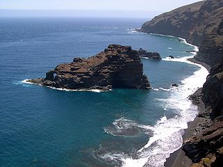 Hiscaguán, the north coast of La Palma. where you can see Bujaren Beach.