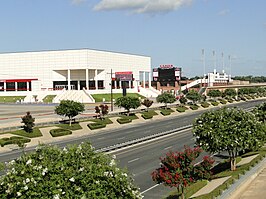 Montagne Center en Provost Umphrey Stadium