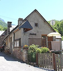 Pagtan-aw sa Town Hall Mairie de Beyrède-Smet-Campus