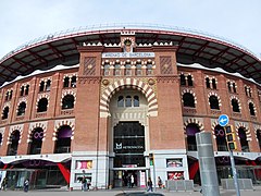 plaça de toros de les Arenes (1899-1900), d'August Font i Carreras.