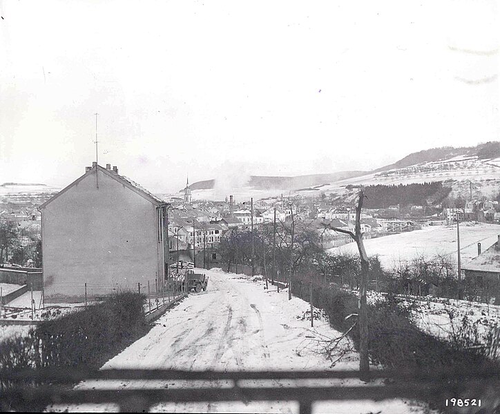 File:Photograph of Ettelbruck, Luxembourg - DPLA - f1e0abaff822244d172e49d6985bb1be.jpg