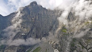 Trollveggen August.jpg