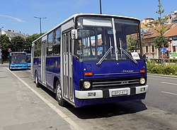 Ikarus 260-as busz a Széll Kálmán téren