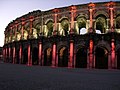 NîmesLes arènes en habit de lumière