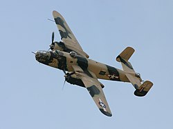 B-25 Mitchell durante a Góraszka Air Picnic 2007, na Polônia.