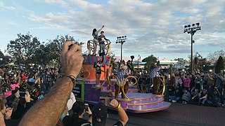 Griffin and Milton at the 2018 UCF Disney Parade (39566411551).jpg