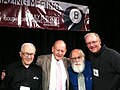 Ray Hyman, Paul Kurtz, James Randi e Ken Frazier na The Amazing Meeting 8 em julho de 2010 em Las Vegas depois da seção sobre a história do movimento cético