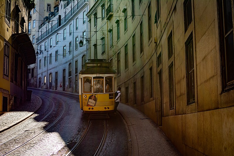 File:Lisbon (48080231408).jpg