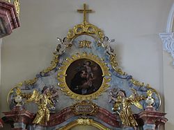 Couronnement de l'autel de la Vierge