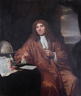1680년 얀 페르콜여가 그린 판 레이우엔훅의 초상화