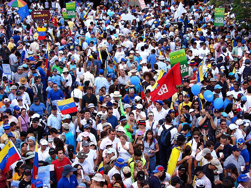 File:Marcha apoyo rosales.jpg