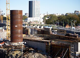 Arbeten och ventilationstorn vid Karolinska Sjukhuset i Solna, oktober 2011.