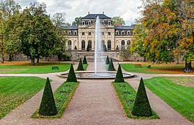 La grande fontaine de l'orangerie du Fuldaer Stadtschloss (de) à Fulda.