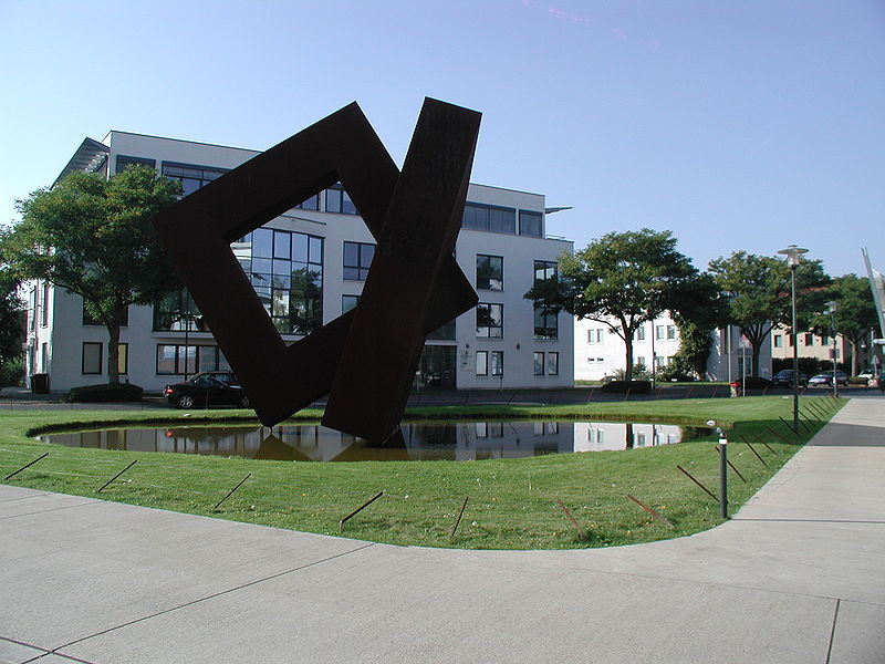 File:Huerth-Efferen-Medienzentrum-027.JPG