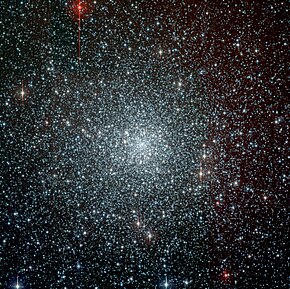 Kulová hvězdokupa NGC 6397 na snímku z dalekohledu o průměru 2,2 m na observatoři La Silla. Autor: ESO.