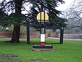 Construction (Crucifixion): Homage to Mondrian, vor Winchester Cathedral