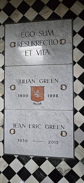 File:Grabstätte von Julian Green und Jean-Éric Green in der Pfarrkirche Klagenfurt-St. Egid; Julien Green; St Egid Klagenfurt - Grabstein; 2024 in Klagenfurt.jpg