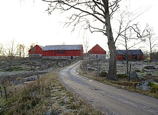 Uppfart till gården.