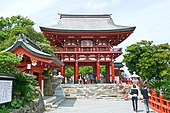 Rōmon. Noter l'absence d'escalier vers le second étage.