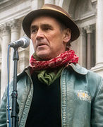 Mark Rylance (cropped).jpg