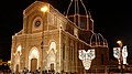 La Basilica illuminata in occasione della festa patronale.