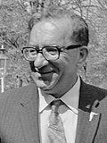 Dom_Mintoff (1974).jpg