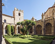 Cloître de la cathédrale.