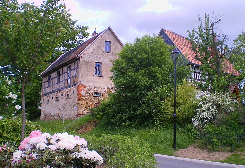 File:Fachwerkhof Selka.jpg