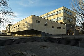 Facultad de Ciencias Económicas y Empresariales (Universidad Complutense de Madrid) (Edificio antiguo tercer curso).JPG