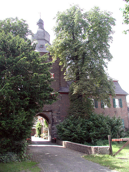 File:Burg Hürth-Efferen PIC00099.JPG