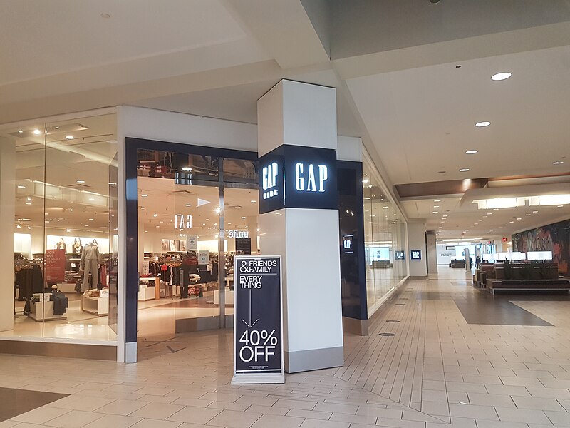 File:Gap Kingsway Mall 2021.jpg